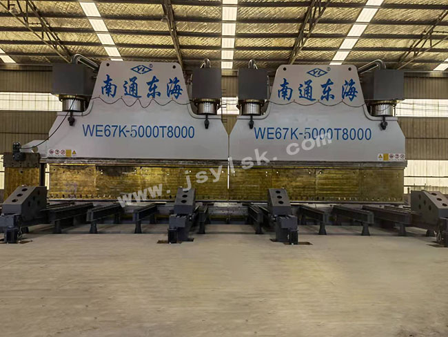 WE67K-4000/14000大型數(shù)控折彎?rùn)C(jī)