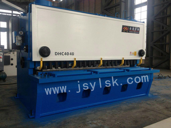 QC11Y-40*4000剪板機(jī)