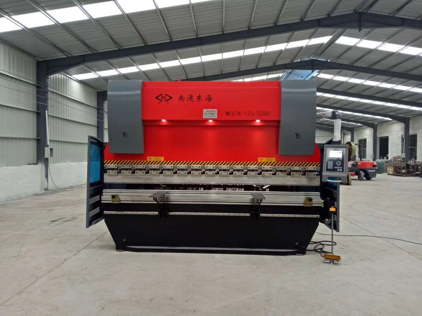WE67K-125/3200數(shù)控折彎機